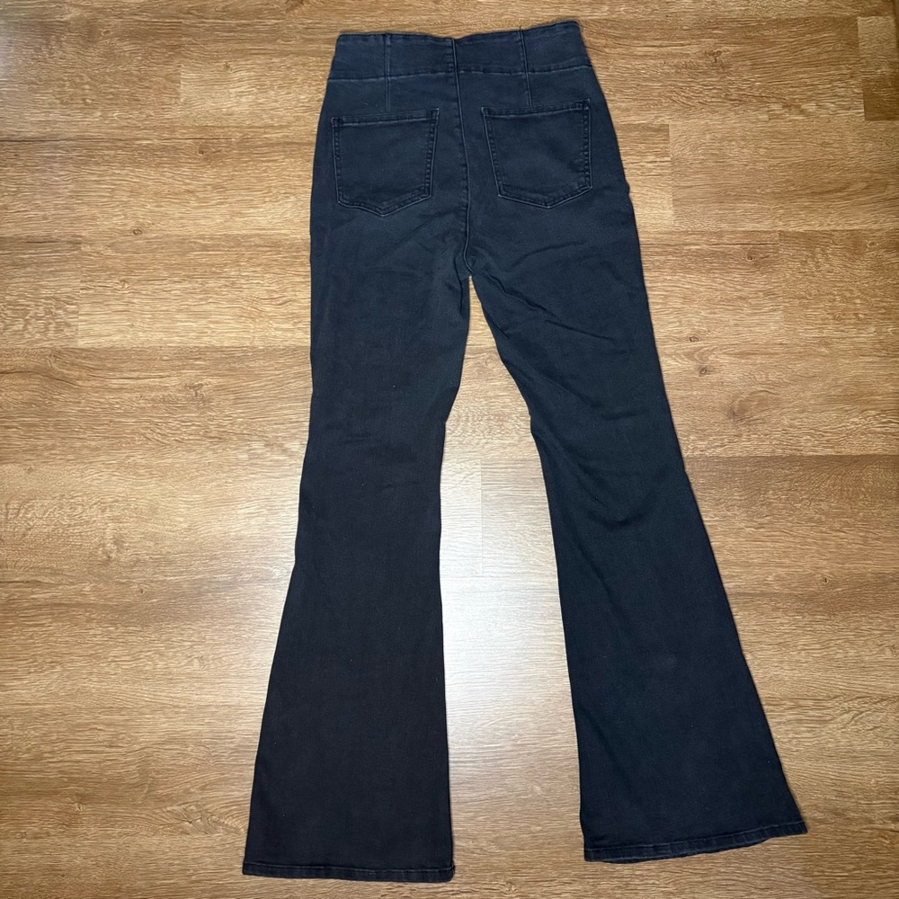 No Boundaries y2k Black Flare Jeans size 4 - Picture 3 of 3